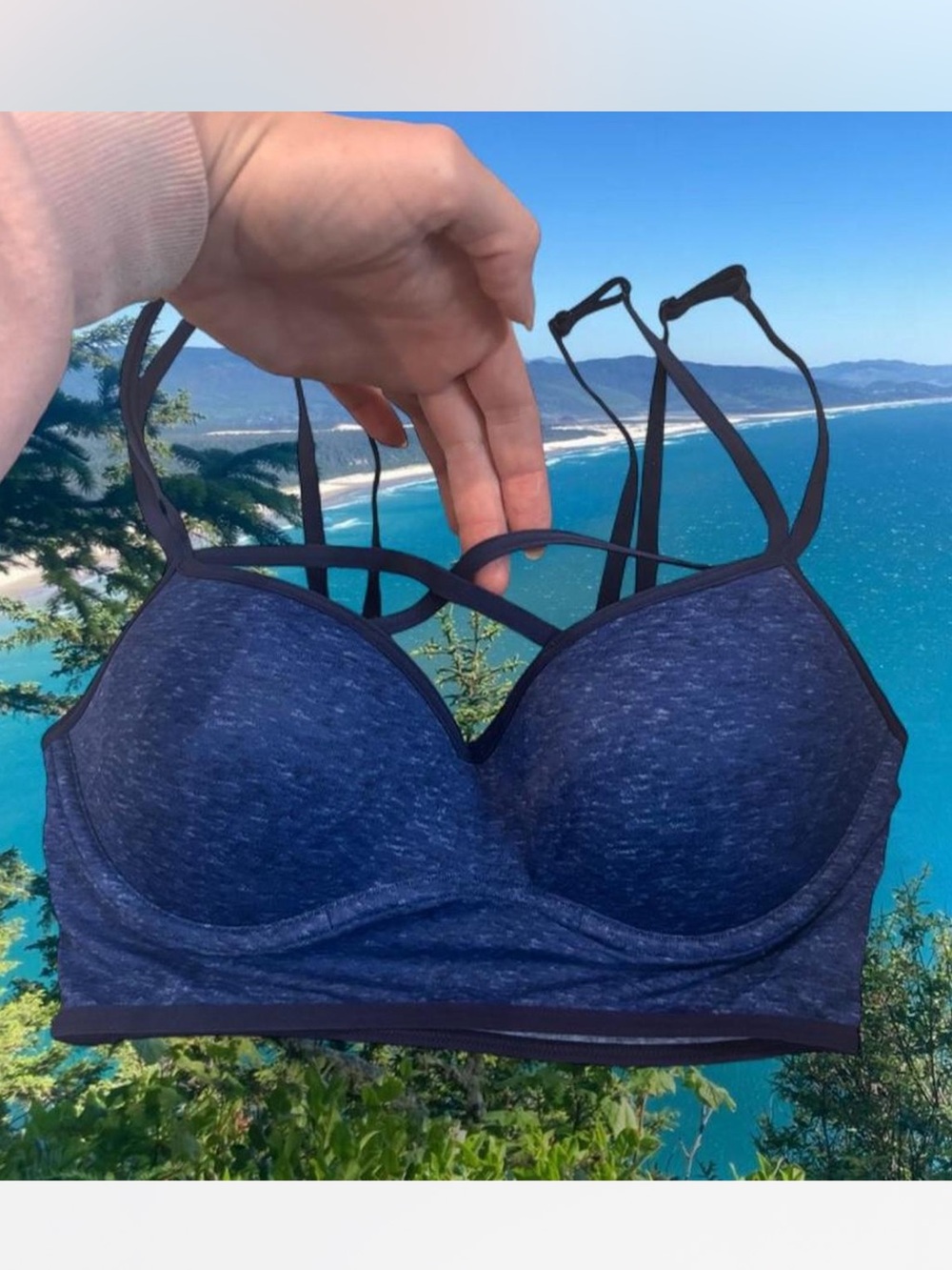 Victoria’s Secret PINK Small Women's Navy Strappy Lightly Padded Bralette crop